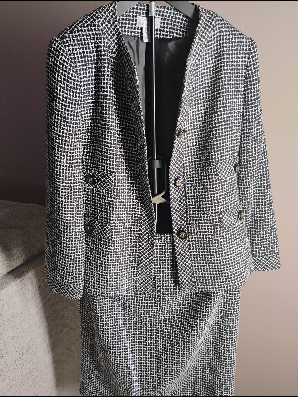 Black & White Size 12 Tweed Blazer and Skirt Suit Set